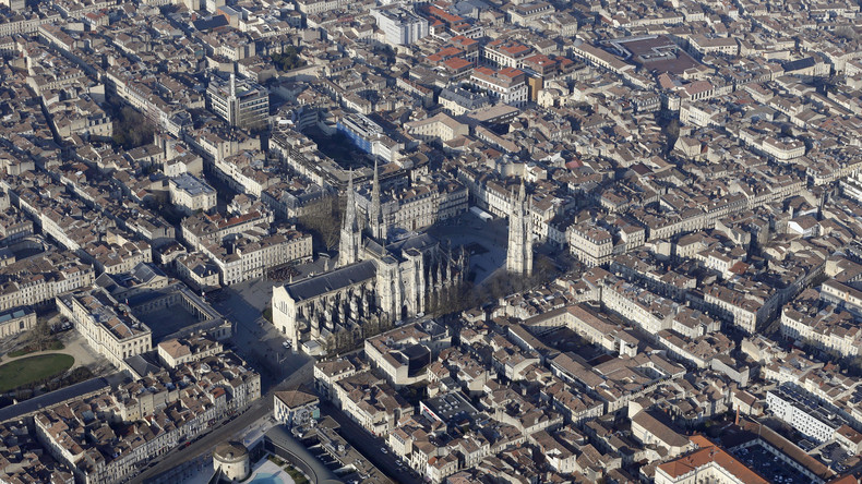 Explosion à Bordeaux : une personne retrouvée décédée sous les décombres