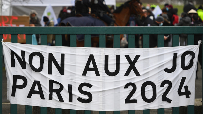 Rassemblement à Paris contre le «saccage» écologique, urbaniste et social des Jeux olympiques 2024