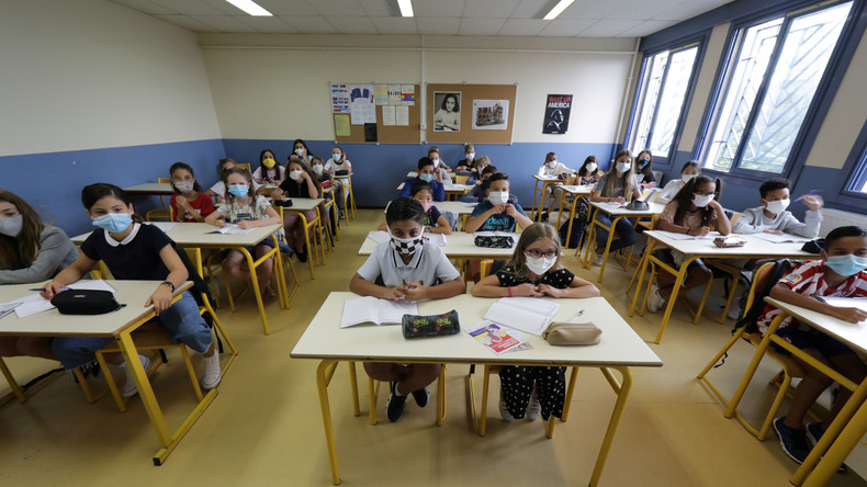 Les masques artisanaux désormais interdits à l'école, ceux de catégorie 1 deviennent obligatoires