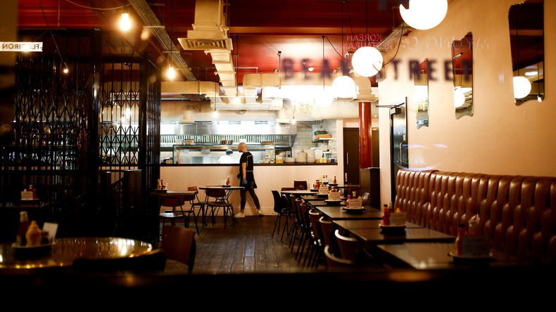 Le chef Philippe Etchebest dénonce un «confinotage» et s'alarme pour les restaurateurs