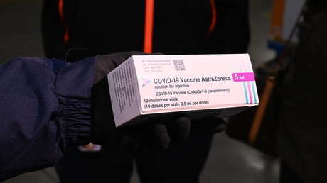 Une boîte de vaccins AstraZeneca en Espagne, le 6 février 2021.