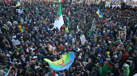 Algérie : plusieurs milliers de manifestants célèbrent le second anniversaire du Hirak