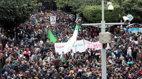 Algérie : plusieurs milliers de manifestants à l'occasion du second anniversaire du Hirak