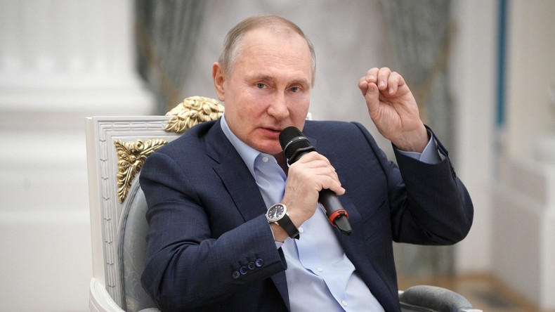 «On n'aurait aucune pitié à l'écraser» : Vladimir Poutine s'adresse aux criminels sur internet