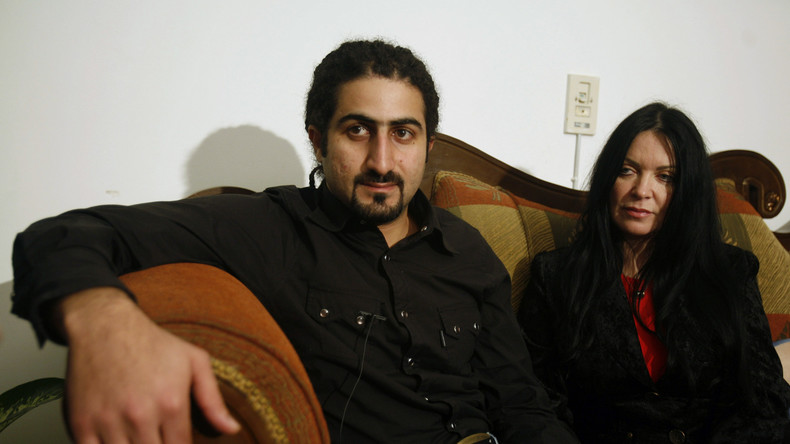 Un fils de Ben Laden vit en Normandie et y a trouvé «un semblant de paix» à travers la peinture