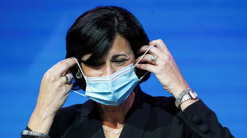 Etats-Unis : les personnes vaccinées autorisées à se rassembler sans masque en petit comité