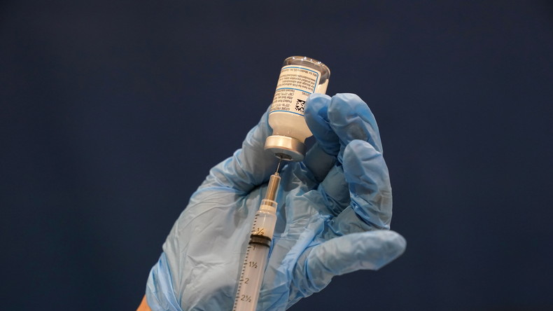 Un an de pandémie de Covid : le statut du vaccin comme «bien public mondial» suspendu à l'OMC