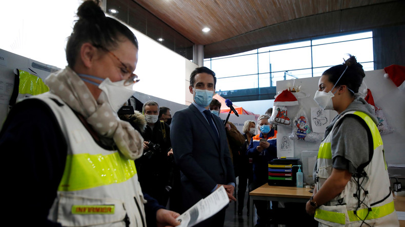 Covid-19 : la Commission européenne détaille son projet de «passeport vert»