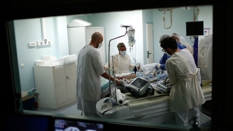 L'exécutif mise sur des transferts de patients pour éviter un reconfinement en Ile-de-France