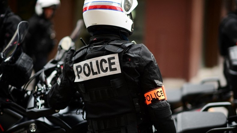 Des policiers pris pour cible par des tirs de mortiers à Paris