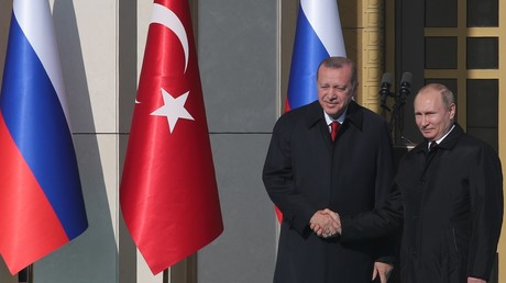 Poutine et Erdogan inaugurent l'édification du troisième réacteur de la centrale nucléaire d'Akkuyu