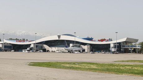 Kazakhstan : quatre morts dans le crash d'un avion militaire Antonov An-26 à l'aéroport d'Almaty