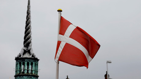 Le drapeau du Danemark flotte à Copenhague, le 28 janvier 2021 (image d'illustration)