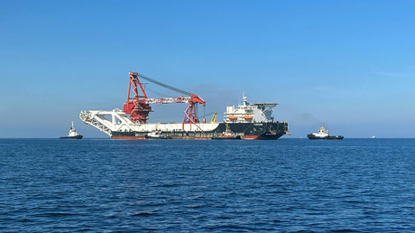 Le navire poseur de canalisation batant sous pavillon russe Fortuna, photographié dans les eaux de la Baltique en décembre (illustration).