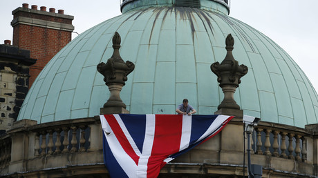 Angleterre : menacé pour avoir montré des caricatures de Mahomet, un professeur fuit son domicile