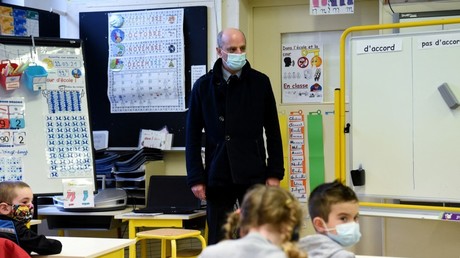Le ministre Jean-Michel Blanquer en visite dans une école de La Ferté-Milon (Aisne) le 22 mars (image d'illustration).
