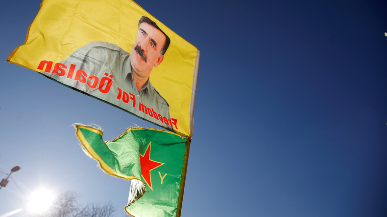 Lyon :  manifestation en soutien à la communauté kurde après une attaque attribuée aux Loups gris