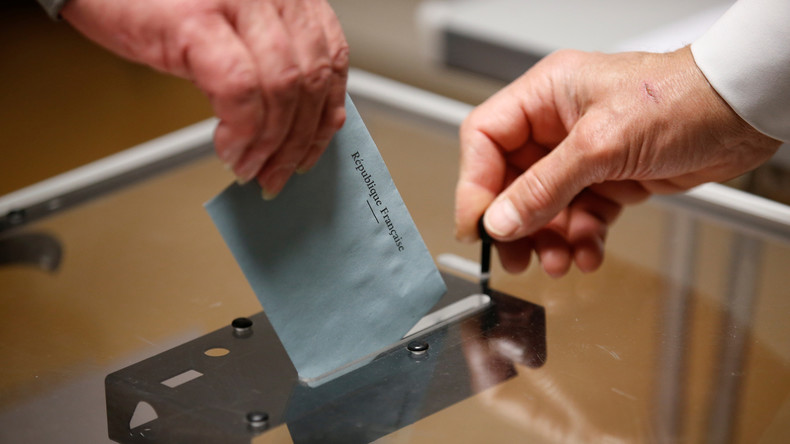 Report ou maintien ? L'exécutif appelé à trancher sur les élections départementales et régionales