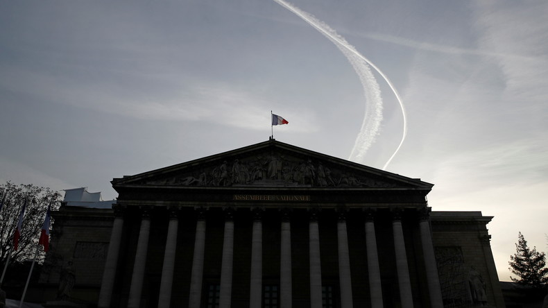 L'Assemblée nationale vote l'instauration d'un seuil de non-consentement sexuel des moins de 15 ans