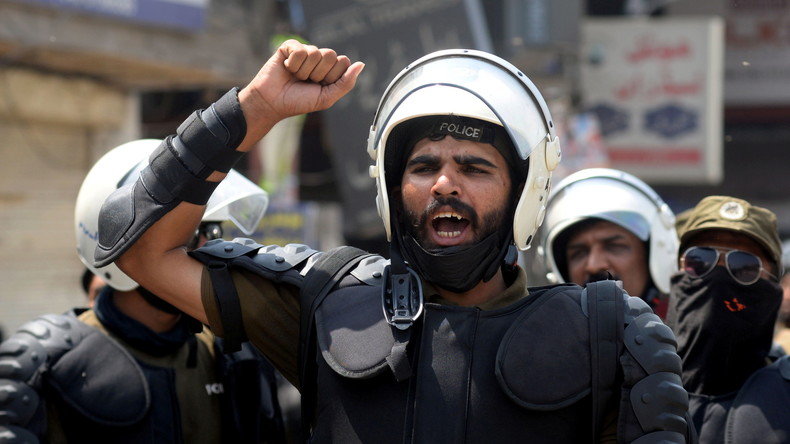 Huit policiers pakistanais ont été pris en otage par des manifestants contre la France