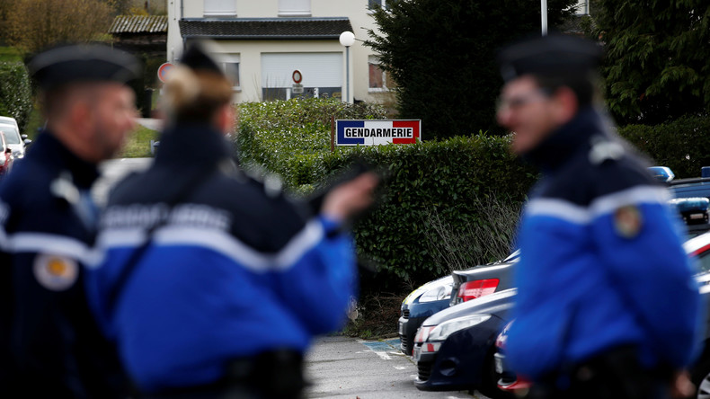 Corse : les gendarmes interrompent une fête clandestine réunissant plus de 100 personnes