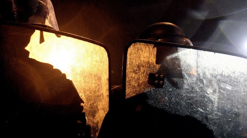 Incendie, feux d'artifice, jets de pierres : Tourcoing secouée par un week-end de violences (VIDEOS)