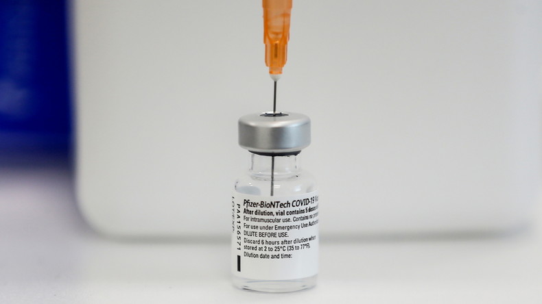 Plus de décès parmi les vaccinés au Pfizer qu'à l'AstraZeneca, selon les concepteurs du Spoutnik V