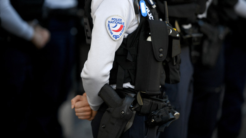 «Tuez-le, c’est un sale chien de flic» : un policier tabassé à Bagnolet