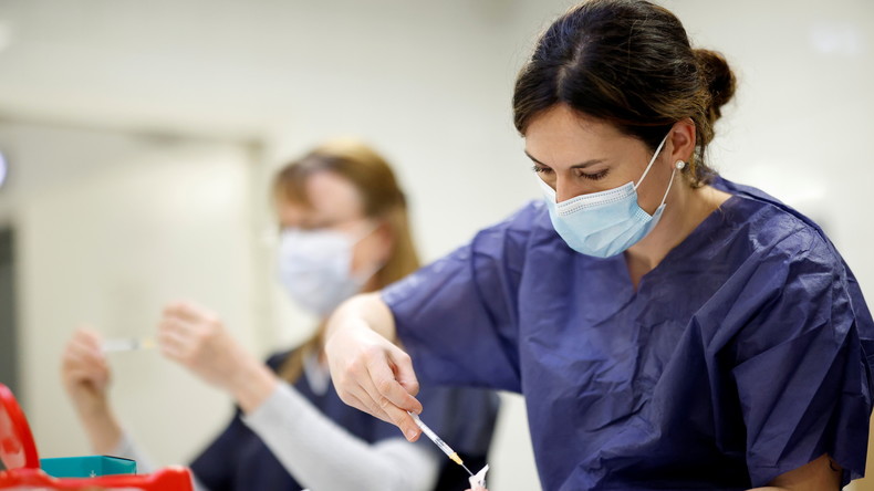 Covid-19 : trois premiers cas de variant indien détectés en France