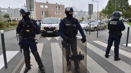 Essonne : des policiers caillassés à Etampes et à Grigny