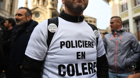 Policiers agressés à Champigny : trois mineurs condamnés à de la prison ferme
