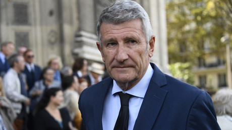 «Macron, c'est fini»: Villiers épingle la politique du président et l'accuse de «double discours»