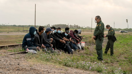 Immigration : l'administration Biden mise à rude épreuve