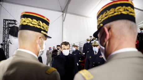 Emmanuel Macron parlant à des officiers de l'Armée française le 19 janvier 2021 à Lorient (image d'illustration).