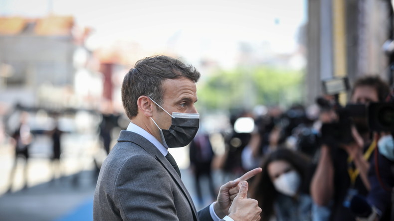 Macron appelle «les Anglo-Saxons» à arrêter de «bloquer» les exportations de vaccins