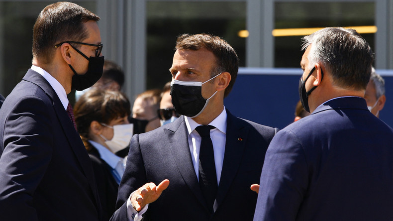 «Je ne peux pas traiter vos complexes» : Macron s'agace des comparaisons avec les Etats-Unis