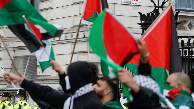 «B**** les Juifs», «viole leurs filles» : la police londonienne enquête après des chants antisémites