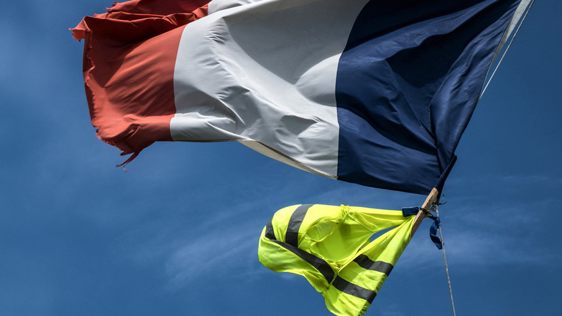 Le Gilet jaune Frédéric Vuillaume relaxé après avoir été accusé de «délit d'attroupement»