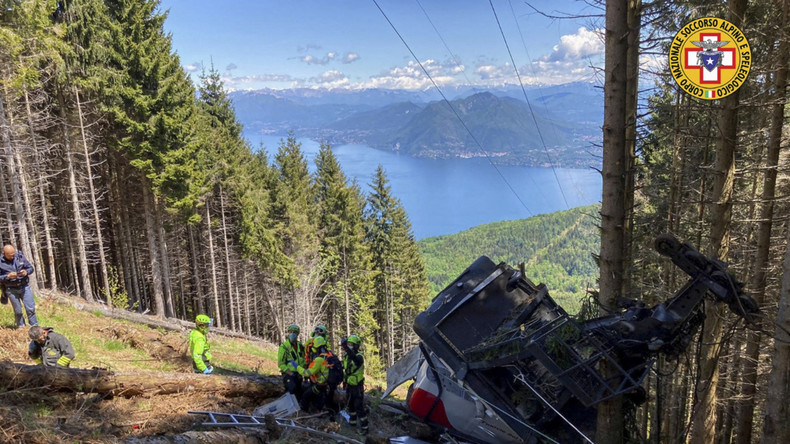 Italie : quatorze morts dans la chute d'un téléphérique au bord du lac Majeur
