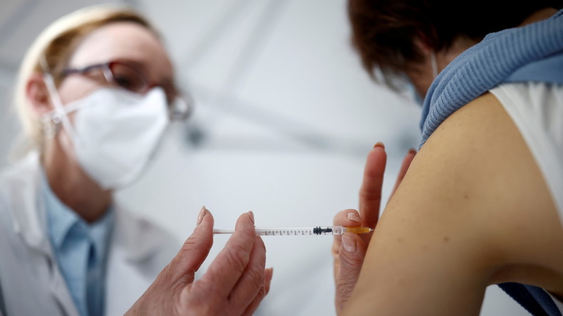 Covid-19 : «L’obligation vaccinale doit maintenant être envisagée», estime l'Académie de médecine