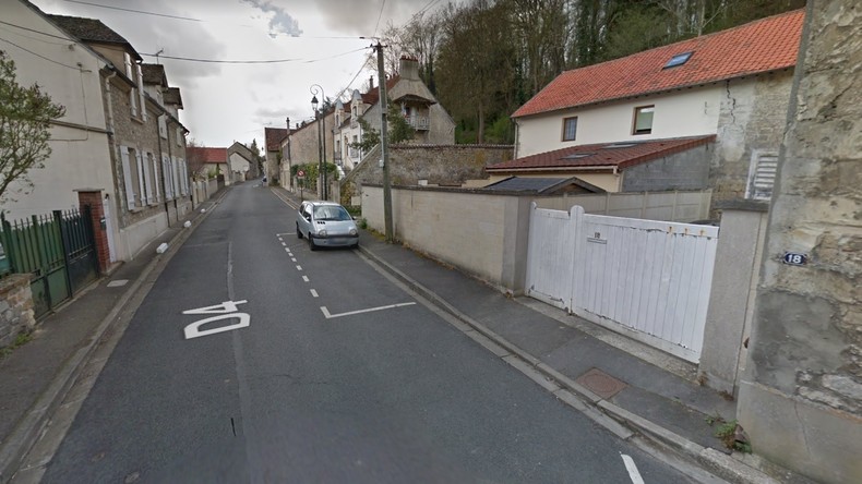 Val-d'Oise : une femme munie d'un fusil interpellée en pleine rue par les gendarmes