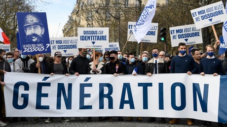 Génération identitaire proteste contre sa dissolution devant le Conseil d'Etat