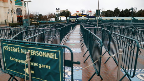 Covid-19 : le 19 mai, les parcs à thème rouvriront... mais sans leurs attractions