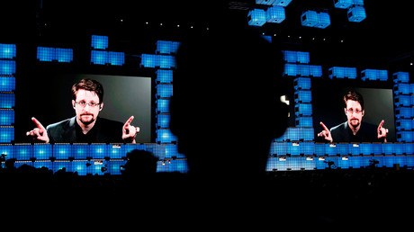 Edward Snowden en téléconférence à Lisbonne en 2019 (image d'illustration).