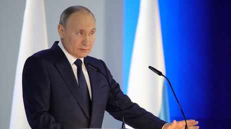 Vladimir Poutine propose au Parlement russe le retrait du traité Ciel ouvert