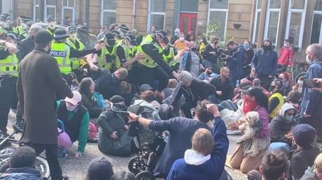 Une manifestation à Glasgow empêche l'expulsion d'Afghans en plein Aïd