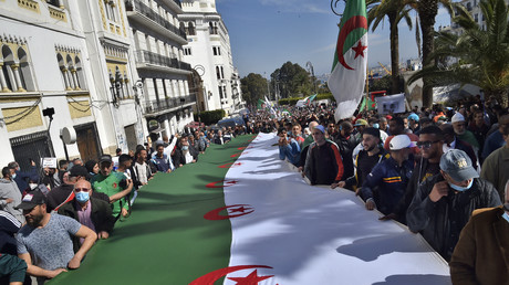 Algérie : 31 manifestants du Hirak condamnés à de la prison ferme