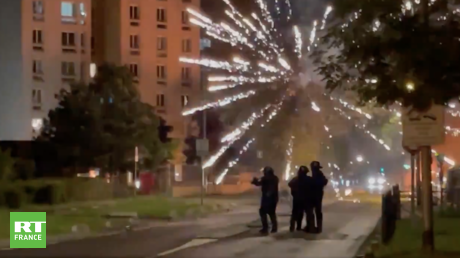 Véhicules incendiés et tirs de mortiers d'artifice : nuit de violences dans une cité à Argenteuil