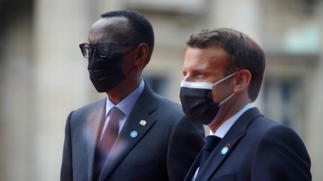 Emmanuel Macron en compagnie de son homologue rwandais Paul Kagame, le 17 mai à Paris (illustration).