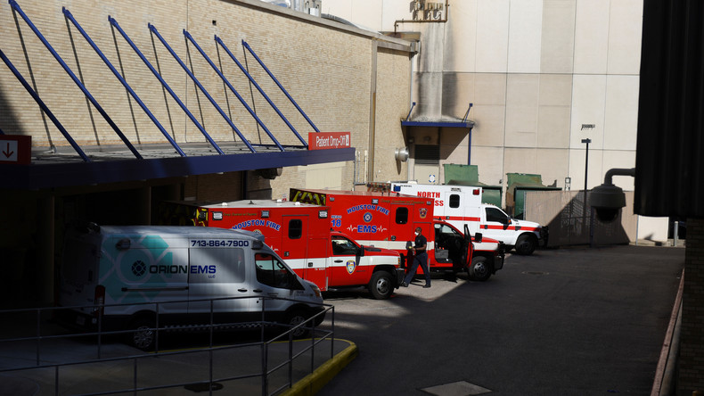 Etats-Unis : contraints de se faire vacciner, des employés d'un hôpital le poursuivent en justice